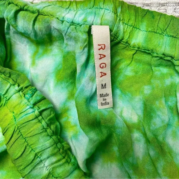 Raga Gypsy Festival Green Tie Dye Mini Skirt M Boho Flowy Rayon Summer Vacation - Picture 9 of 9